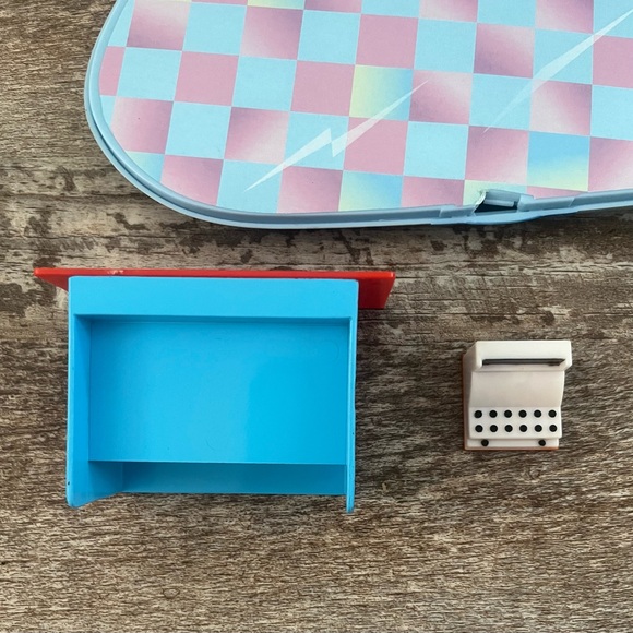 Lil Bratz Diner Playset With Doll and accessories - Picture 8 of 16